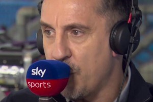 韋格霍斯特進(jìn)球被判無效后，烏德勒支的隊(duì)醫(yī)嘲笑其慶祝動(dòng)作