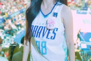 啦啦隊(duì)都跳成這樣了，誰(shuí)還有心思看籃球賽啊