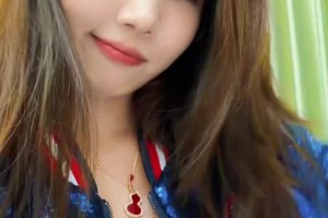 烤肉姐曬換裝視頻： 偶爾來玩下，順便喊一句，快船加油！??