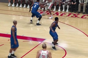 這是多少人的青春??！2K模擬火箭時期的麥迪，球風(fēng)太瀟灑好看了