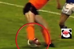 五十年前的神技！克魯伊夫轉(zhuǎn)身，至今仍有很多球員在學(xué)習(xí)！