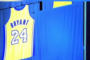 啊這??惡搞湖人退役尼科-哈里森77號球衣！