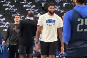 巴特勒更新社媒曬：你覺得庫里會喜歡我的新發(fā)型嗎？ ...