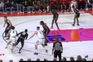 湖人不敵殘陣老鷹，東契奇表現(xiàn)一般，看來還是不能缺少詹姆斯！