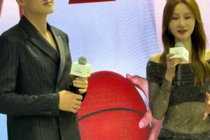 愛妻美艷動人周鵬1分鐘看了10次 ... 太愛了吧??