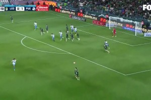 太帥了??！J羅墨甲這腳長(zhǎng)傳助攻寫(xiě)意又銷(xiāo)魂