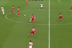 你敢想象昔日國安隊(duì)中的“大金子”暴力奔襲為凱恩送助攻嗎？??