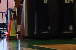 看起來哪里像六個(gè)月前斷了跟腱的？塔圖姆正在訓(xùn)練，復(fù)出在即！