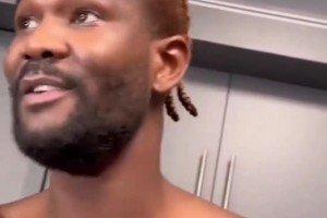 艾頓 ：“我說過我在湖人快樂嗎？我太TM興奮了！”