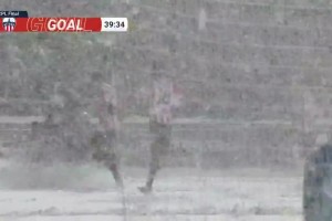 一周5佳球-飛雪連天！加拿大聯(lián)賽驚天倒鉤&瓦爾加勁爆世界波！