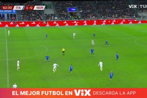 意大利率先破門！埃斯波西托轉(zhuǎn)身低射入網(wǎng)