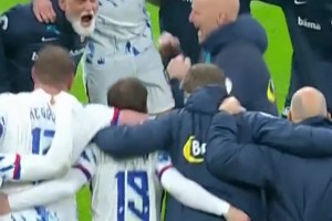 美加墨，哈寶他來了！挪威4-1意大利出線，時(shí)隔27年重返世界杯