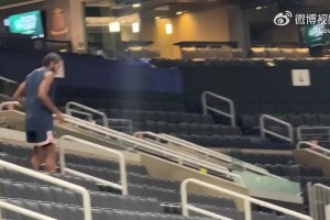 小卡今天在TD北岸花園球館進(jìn)行大量爬樓梯訓(xùn)練，看來快復(fù)出了