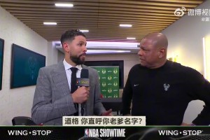 父子同臺(tái)！里弗斯爆笑采訪老里弗斯：你咋不給我一份中產(chǎn)合同
