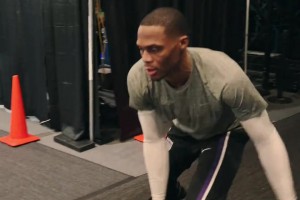 什么？威少球員通道扣籃4中0...