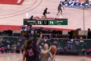 多角度回看！留洋女籃球員鄧雨婷大心臟絕殺??助貝勒大學(xué)取勝！