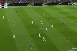 踢球還是踢人？！桑賽特兇狠踢倒費爾明，VAR介入將其直紅罰下