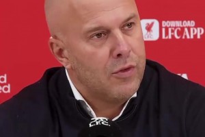 埃澤：德布勞內(nèi)是最難應(yīng)付的對(duì)手，他是我自幼仰望的榜樣！