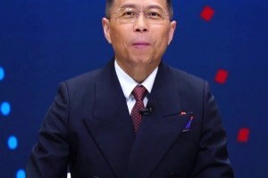 羨慕！詹?。喊⑸{的新援真是讓人非常羨慕，半程冠軍非槍手莫屬