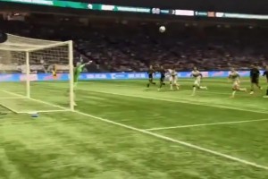 從世界波到德比絕殺！AC米蘭的米蘭德比戰(zhàn)五佳球！