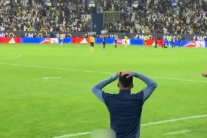 這是40歲的人能干出來的事？C羅復(fù)刻對(duì)尤文驚世倒勾驚呆隊(duì)友