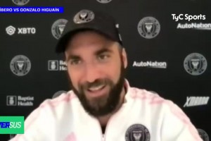 伊瓜因22年6月采訪：我應該是最了解梅西C羅的人了吧，我選梅西！