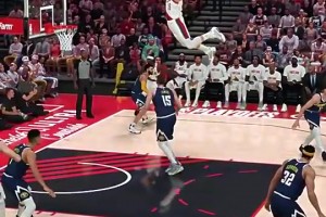 男生和女生打野球千萬要注意，一不小心肋骨就折了??????