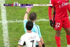 林加德攻破海港球門(mén)??VAR認(rèn)定不越位，首爾1-0領(lǐng)先海港