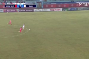 這都不進(jìn)！張玉寧大單刀不進(jìn)+空門擊中橫梁??