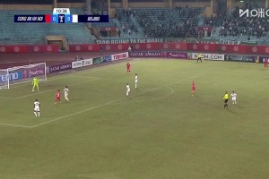 門將超級超級巨大失誤??！林良銘笑納大禮，國安1-0河內(nèi)公安