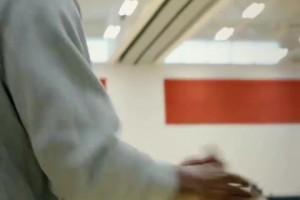 戰(zhàn)績(jī)好有你一份功勞？麥迪此前重回猛龍訓(xùn)練館指導(dǎo)年輕人！