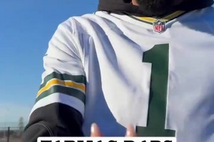 達拉斯獨行俠感恩節(jié)飛往洛杉磯準(zhǔn)備明日與湖人的比賽