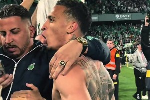 痞帥痞帥的！圓神來(lái)到貝蒂斯這氣質(zhì)也是上來(lái)了??