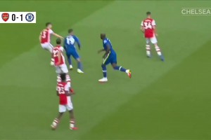 4年前盧卡庫(kù)打爆馬里，讓塔子決定重整后防線！??