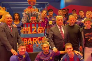 底蘊！巴薩更衣室慶祝126周年紀念日