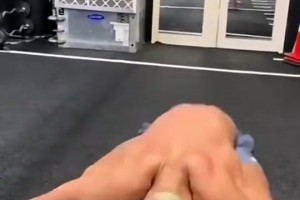 文班亞馬劈叉那一刻真的驚呆了，這可是和姚明一樣高的人啊