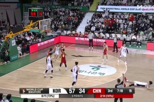 胡明軒撲的太狠送對手三罰！杜鋒在演播室無奈表示：這么敏感干嘛？