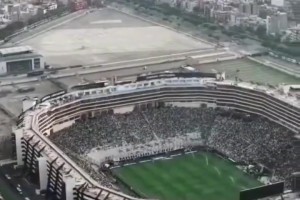 來自山巔的凝望！南美解放者杯決賽動人一幕