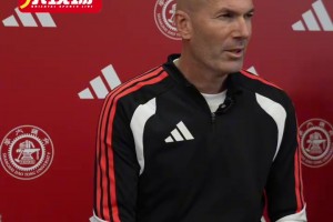 齊達(dá)內(nèi)：中國(guó)足球一直在進(jìn)步，世界杯看好傳統(tǒng)強(qiáng)隊(duì)