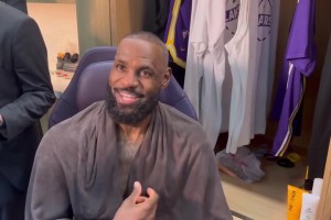 詹姆斯：昨天背靠背首戰(zhàn)沒打，這就叫老了！