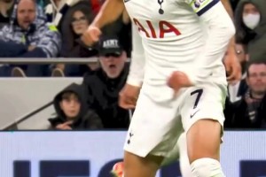 充滿藝術(shù)感的一球！名場面：慢鏡頭看孫興慜的黃金搓射！