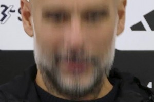 記者：你喜歡這場(chǎng)比賽嗎？ 瓜瓜：“我的天哪，我掉頭發(fā)了！”