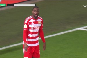 拜仁先下一城！基米希左路角球開出，安薩門前逆天自擺烏龍！