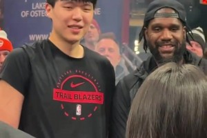 這一項天賦好像比狀元強??楊瀚森和奧登碰面互動！比手掌大小~