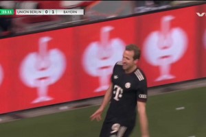 拜仁再下一城！凱恩門前頭球破門，基米希角球送助攻！