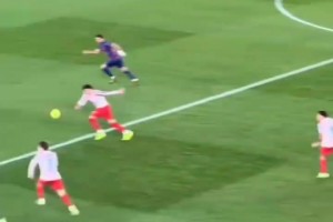 近距離感受大師級表現(xiàn)！現(xiàn)場直拍佩德里對陣馬競的精彩操作！