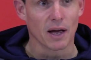 桑德蘭主教練談利物浦：我有點驚訝，我們竟然有時間和空間來踢