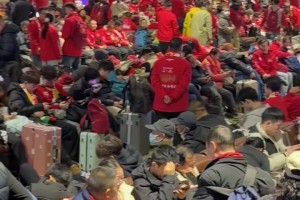 京廣線和隴海線的交匯處，河南球迷震撼出征了