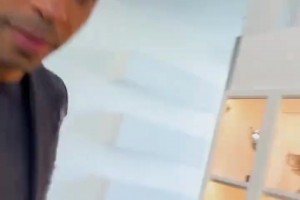 亨利去卡洛斯家里作客~亨利身材保持得挺好，卡洛斯長胖了