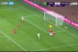 法比奧發(fā)飆！法比奧打門制造混亂，隨后補(bǔ)射先下一城